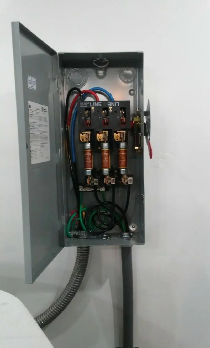 Three-phase disconnect switch installed for Electrical Wiring & Rewiring in Irmo